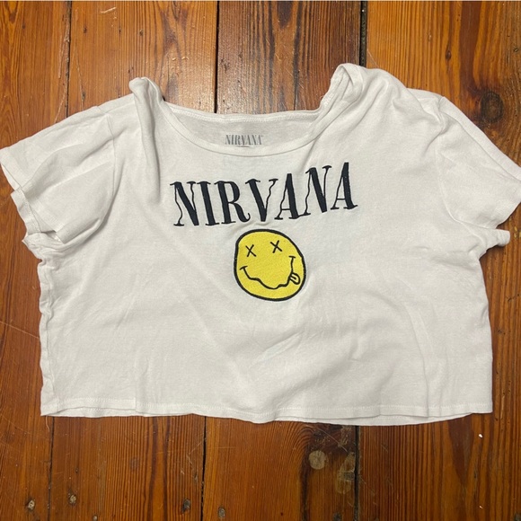 Nirvana White Embroidered Graphic Women's Crop Top Size L Grunge Rock Boxy 90s - Picture 5 of 6